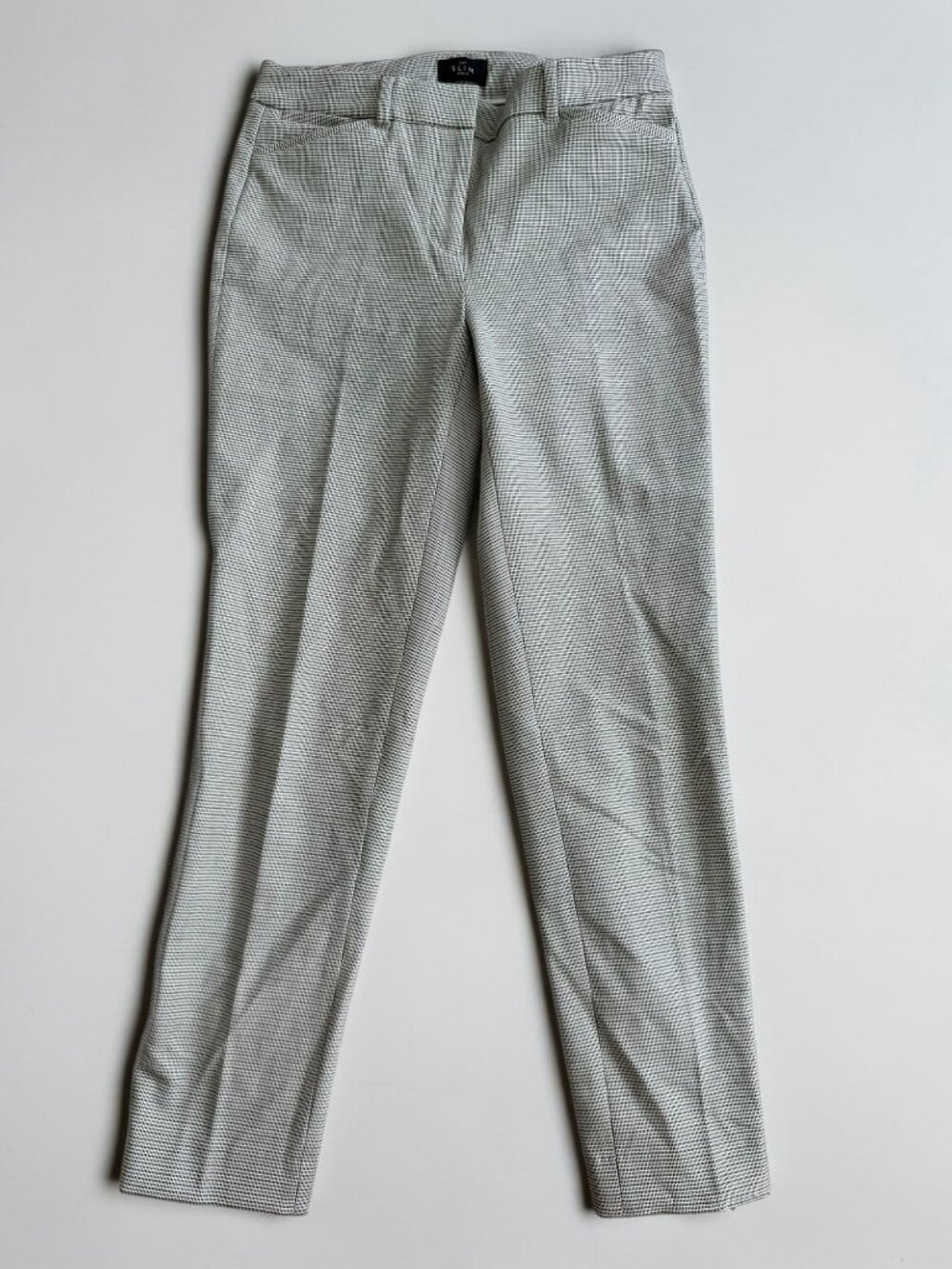 WHITE HOUSE BLACK MARKET The Slim Ankle Black White Patterned Pants Size 0